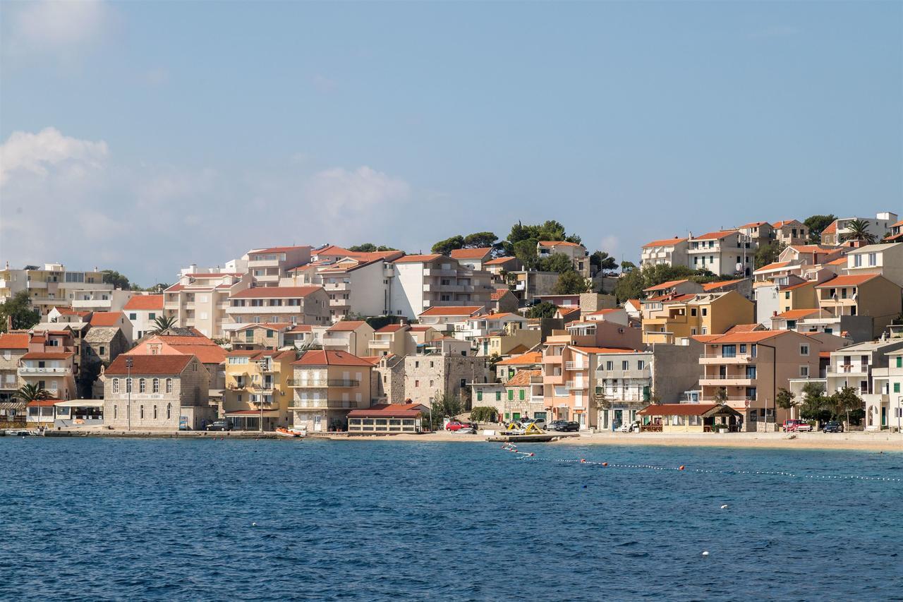 Apartments Tolj Igrane Bagian luar foto